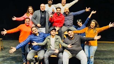 لأجل غير مسمى.. وقف عرض مسرحية 