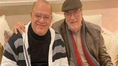 شاهد||وصية حسن حسني لصلاح عبد الله عبر مكالمة هاتفية