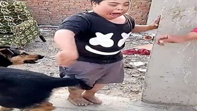 النائب العام يأمر بحبس المتهمين بترويع طفل من ذوي الإعاقة