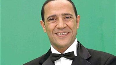 أشرف عبدالباقى فى عيد ميلادة الـ 59.. تعرف على أسرار صانع  نجوم مسرح مصر