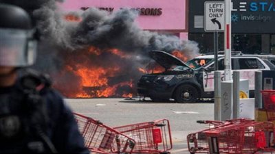 بالصور.. أمريكا على صفيح ساخن بسبب 