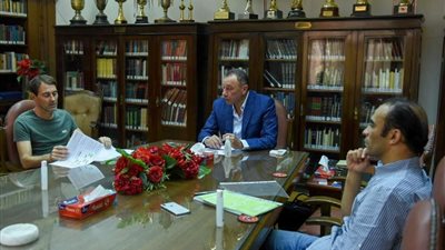 الأهلي يضغط على فايلر خوفًا من أطماع الخليج