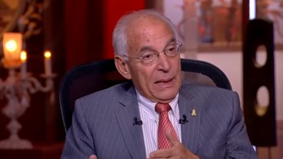 فاروق الباز يكشف تفاصيل البحث العلمي الكبير عن المخلفات الصلبة (فيديو)