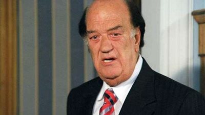 نجل حسن حسني: هذا ما أغضب والدي قبل وفاته 