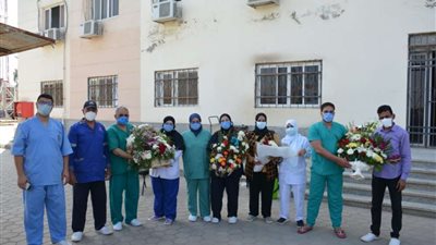 محافظ الدقهلية يأمر بتوزيع الزهور على مستشفى العزل بتمي الأمديد