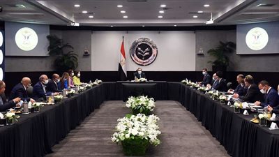 مدبولي: نحن على أتم الاستعداد لإصدار التراخيص بصورة فورية