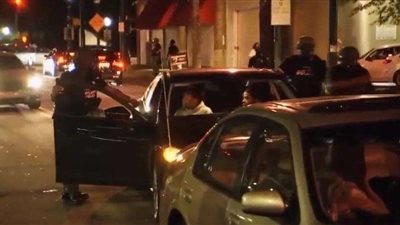 بعد مقتل فلويد.. سحل شاب أفريقي جديد على أيدي الشرطة الأمريكية