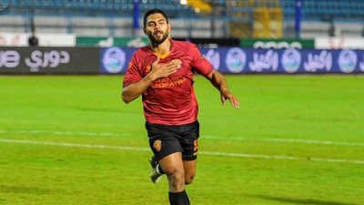 الأهلي ينهي أولى تعاقداته ويضم شادي حسين