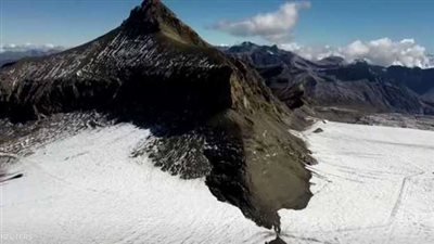 سويسرا تتعرض لذوبان جليدي بجبال الالب