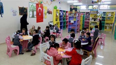 التربية والتعليم تحدد 10 معايير للقبول بالمدارس التجريبية الرسمية