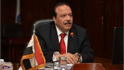 إصلاح وتر مقطوع لإصبع طفلة بالمستشفى التعليمي بطنطا