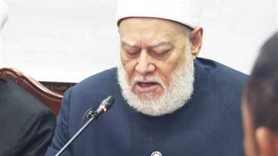 علي جمعة: المتشددون يحرمون ما أحله الله في فتواهم