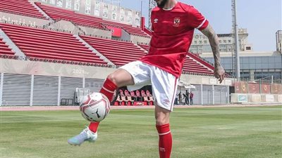 البرازيلي برونو سافيو يتغزل في الأهلي ويكشف عن مثله الأعلى