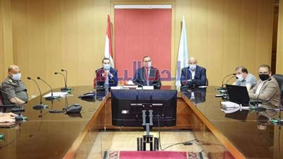 محافظ كفرالشيخ يعقد اجتماعًا لمناقشة تطوير مصيف بلطيم