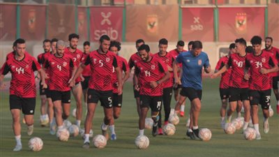 بطريقة التيك تاك.. الأهلي يستعد للإعلان عن صفقة جديدة