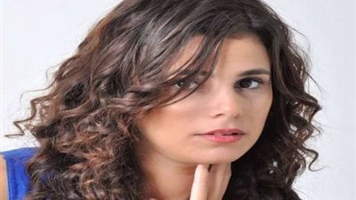 بسمة ماهر تثير الجدل بذكريات طفولتها