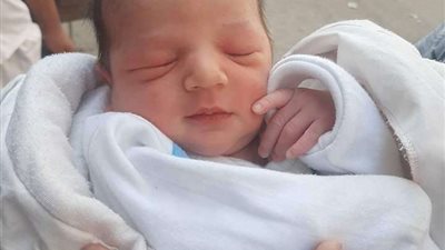 العثور على رضيع ملقى بجوار مركز شباب المطرية بالدقهلية