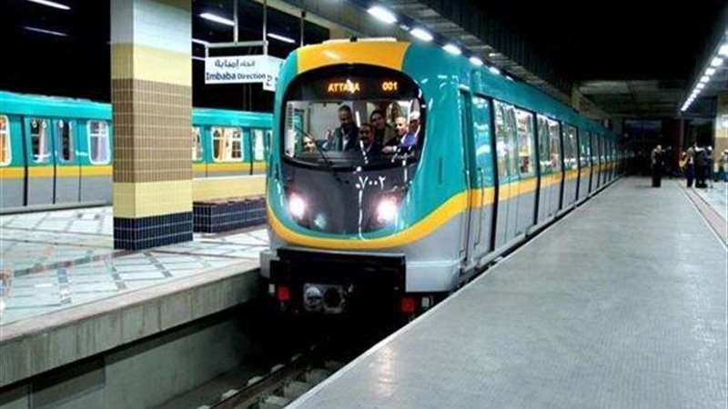 عطل فني بالمترو بمحطة