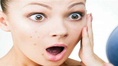 احذري.. 4 أطعمة تضر ببشرتك دون علمك