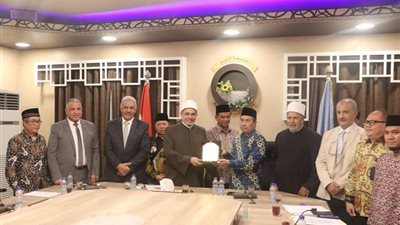 رئيس جامعة الأزهر يشيد بطلاب إندونيسيا: متميزون علمًا وخلقًا