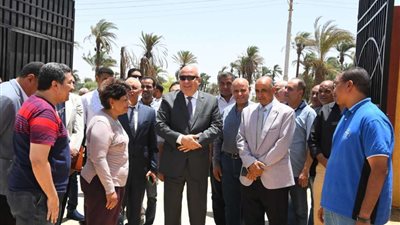 محافظ قنا: برنامج التنمية المحلية ساهم في خفض معدلات البطالة بالمحافظة