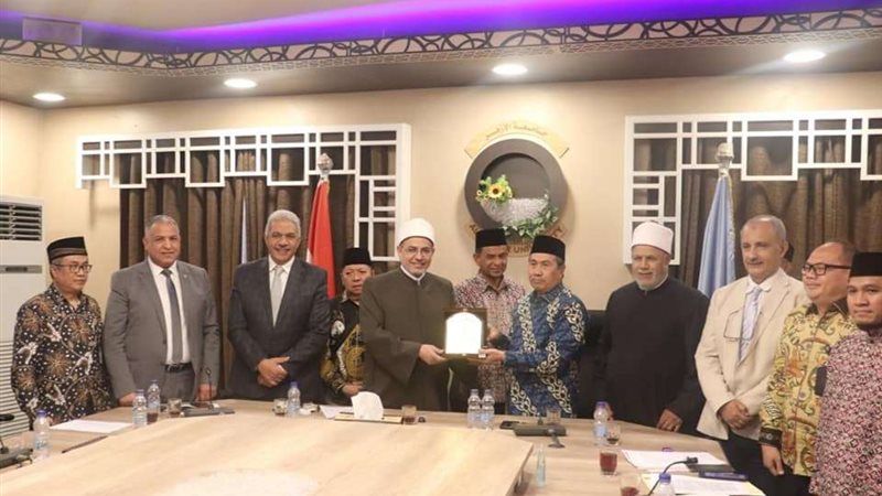 رئيس جامعة الأزهر