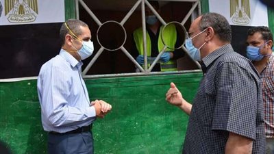 محافظ الغربية يتفقد منافذ بيع الكمامات بمدينتي 