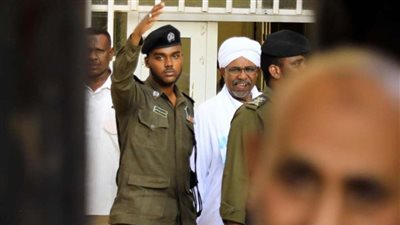 صحيفة سودانية: اختفاء 31 مليار دولار في عهد البشير من صادرات النفط والذهب
