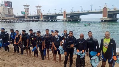 وزارة البيئة تشارك في اليوم العالمي لتنظيف الشواطئ بالإسكندرية