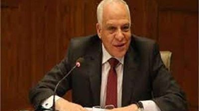 محافظ الجيزة يكافئ نائب رئيس حي جنوب للنظافة ومشرف النظافة بالحي