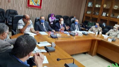 محافظ شمال سيناء يوجه بتوفير الخدمات والإجراءات الوقائية لامتحانات الثانوية العامة