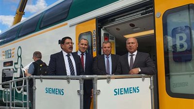 وزير النقل يتفقد قطارات سيمنز العالمية بمعرض السكك الحديدية اينو ترانس