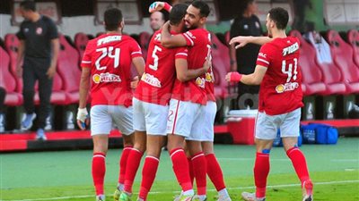 الأهلي ينهي الشوط الأول بالتقدم على بتروجيت بثلاثية نظيفة