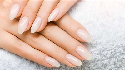 أفضل الطرق لتطويل وتقوية الأظافر