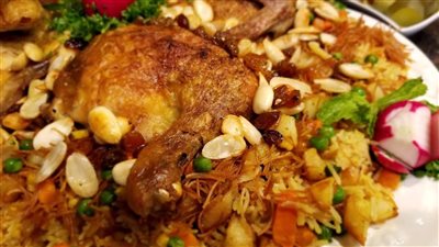 لعشاق الشطة.. طريقة عمل كبسة الدجاج الحارة