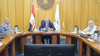 وزير القوى العاملة يوجه بتطوير 