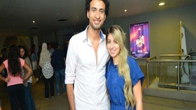 بلوك جذاب.. زوجة علي ربيع تخطف أنظار متابعيها