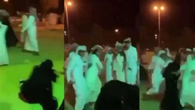 ضرب فتاة في الشارع أثناء الاحتفال باليوم الوطني 92 بالسعودية