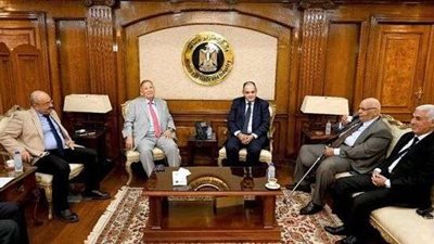 وزير الصناعة: حصر شامل للمصانع المتعثرة بكل المحافظات لتحديد أسباب تعثرها