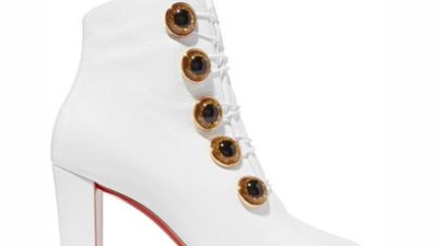 تنسيقات البوت الأبيض لإطلالة أنيقة.. استعدي للشتاء