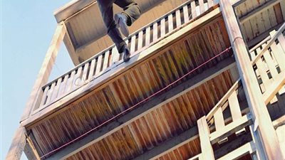 بسبب الخلافات.. مصرع شاب قفز من الطابق الخامس بالمرج