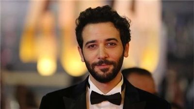 كريم قاسم  يعلن تعافيه من كورونا.. ويكشف عن  مقابلته الأولى لهذا الشخص