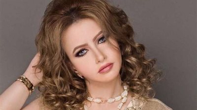 مي العيدان تتعرض للهجوم بعد نشر صور طليقة وزوجة محمد رمضان والمقارنة بينهم