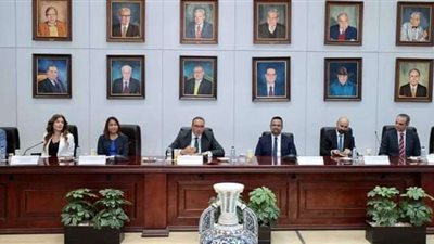 وزير السياحة يستقبل مدير منطقة شمال افريقيا من أجل التعاون السياحي