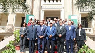 وزير التعليم العالي يتفقد مشروع إنشاء مستشفى بنها الجامعي الجديد