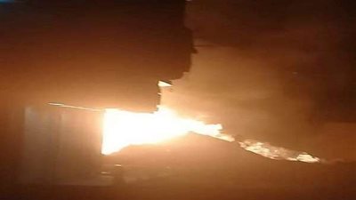 المطافى تُنقذ الموقف.. حريق في عمارة أحمد عيد عبد الملك