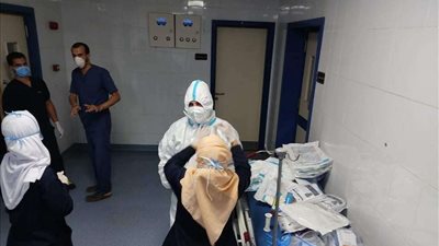 إجراء ثاني عملية ولادة لأم مصابة بكورونا بمستشفى الحجر الصحي بقها