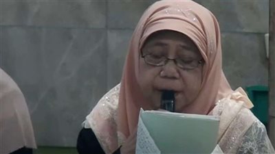 حُسن الخاتمه .. وفاة سيدة أثناء تلاوتها القرآن في إحدى حلقات الذكر ..  ما القصة ؟