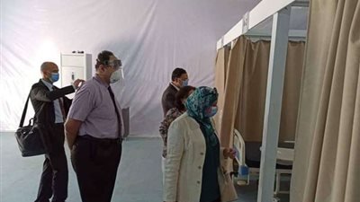 وزيرة البيئة تتفقد مستشفى ميدانى تحت التجهيز لمصابي كورونا
