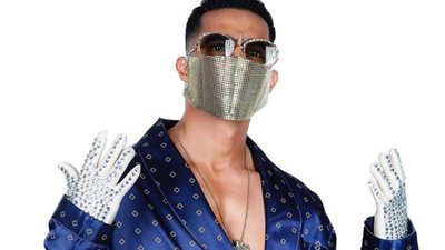 محمد رمضان يحتفل بحصول قناته على 3 مليارات مشاهدة.. فيديو